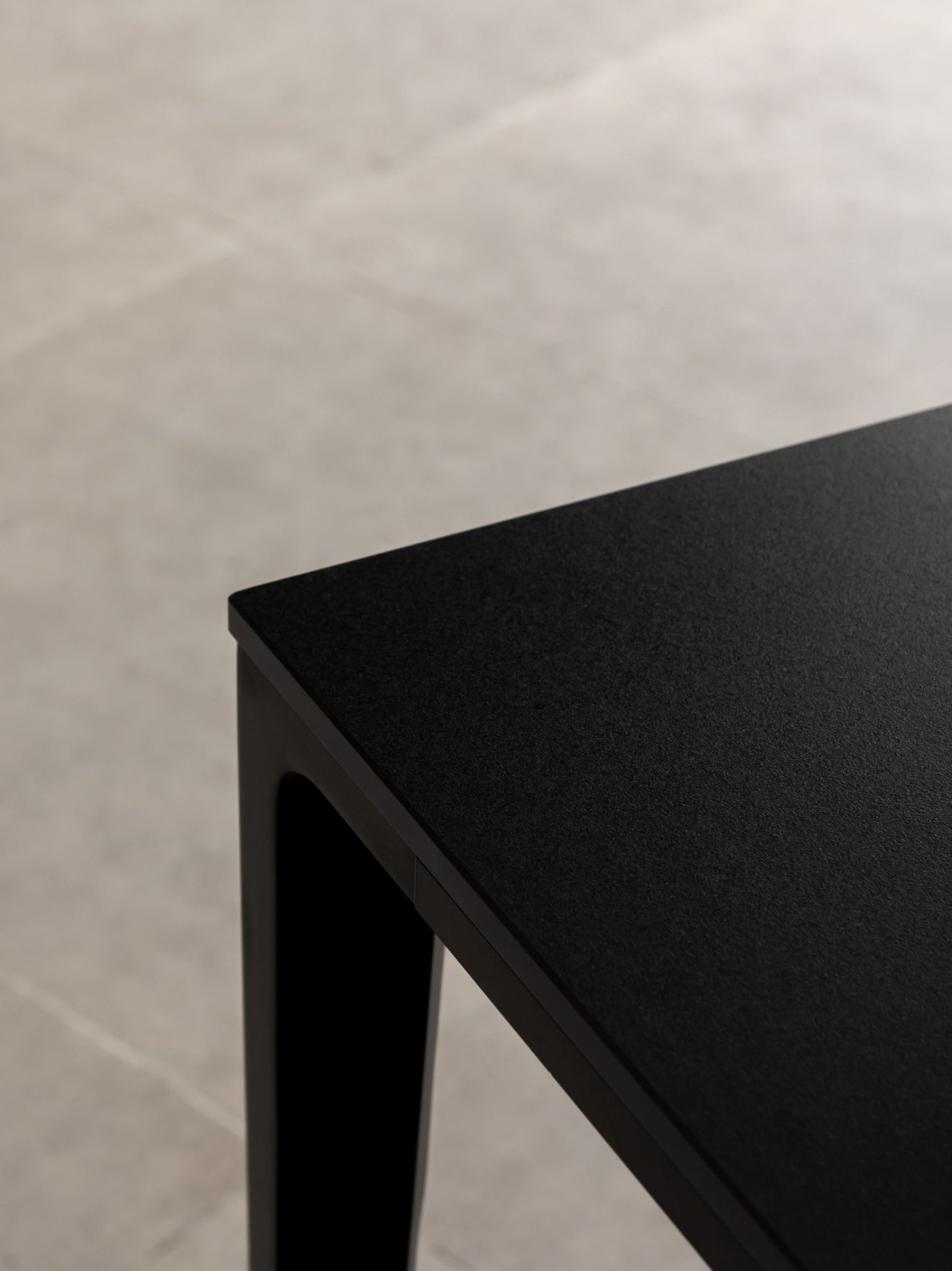 Innovation S - Minimalist Premium Porcelain Console Table / Study Desk - Black / Black frame